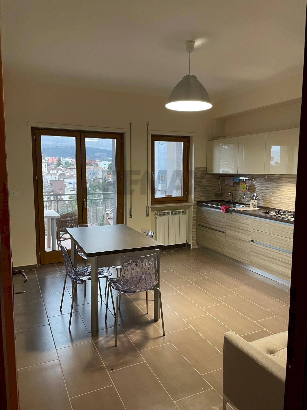 Sala da pranzo - Apartment via aldo moro
 
20, L'Aquila - photo 2