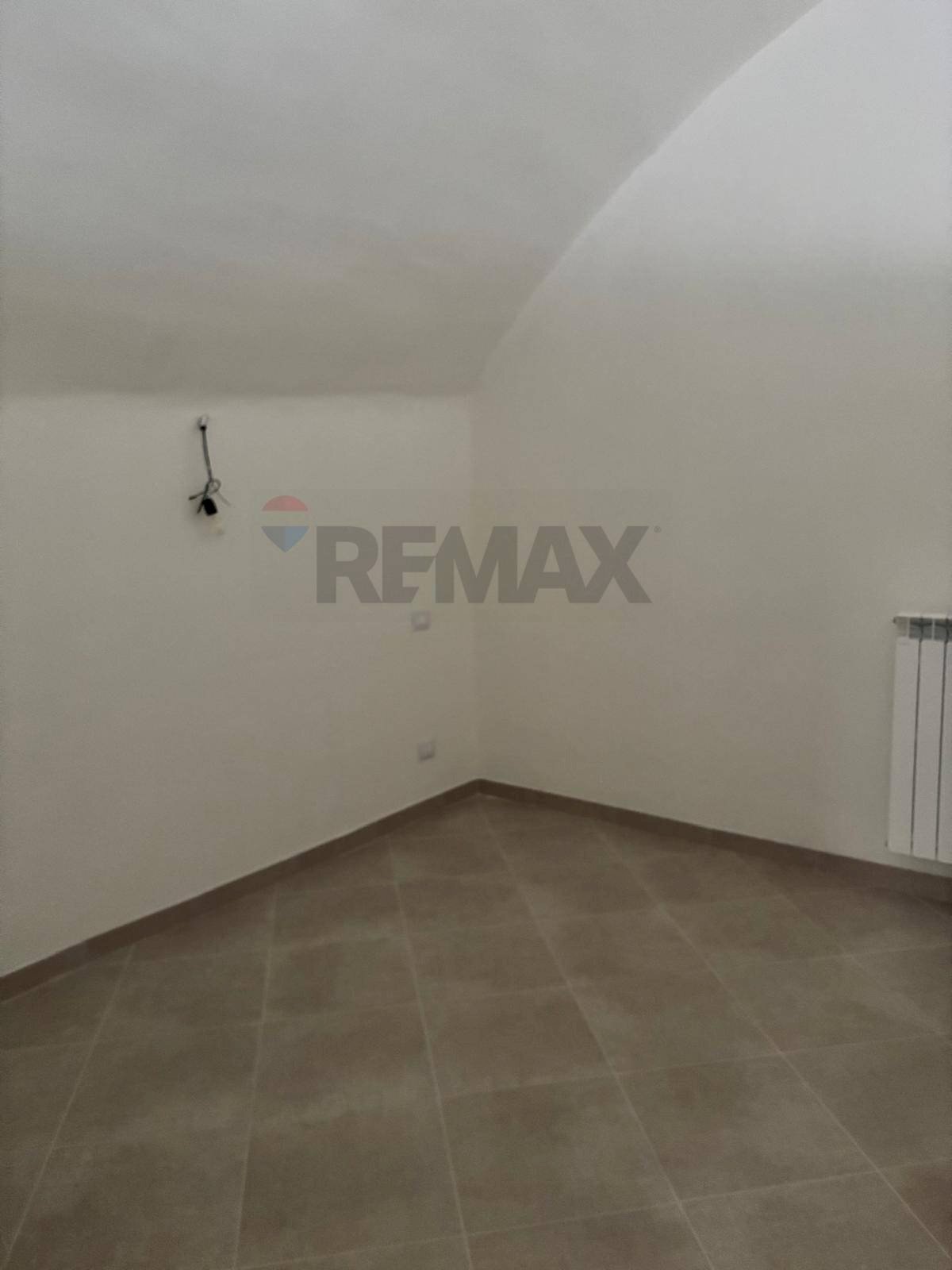 Stanza vuota - Semi-detached house Via dietro le Finestre, Prata d'Ansidonia - photo 3