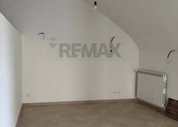 Stanza vuota - Casa semi indipendente Via dietro le Finestre, Prata d'Ansidonia - foto 2