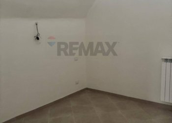 Stanza vuota - Casa semi indipendente Via dietro le Finestre, Prata d'Ansidonia - foto 3