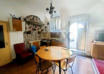 Sala da pranzo - Casa semi indipendente PIAZZA GAETANO CICERONE, Prata d'Ansidonia - foto 5