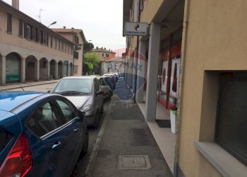 Edificio all\'aperto - Negozio Dalmine - foto 3