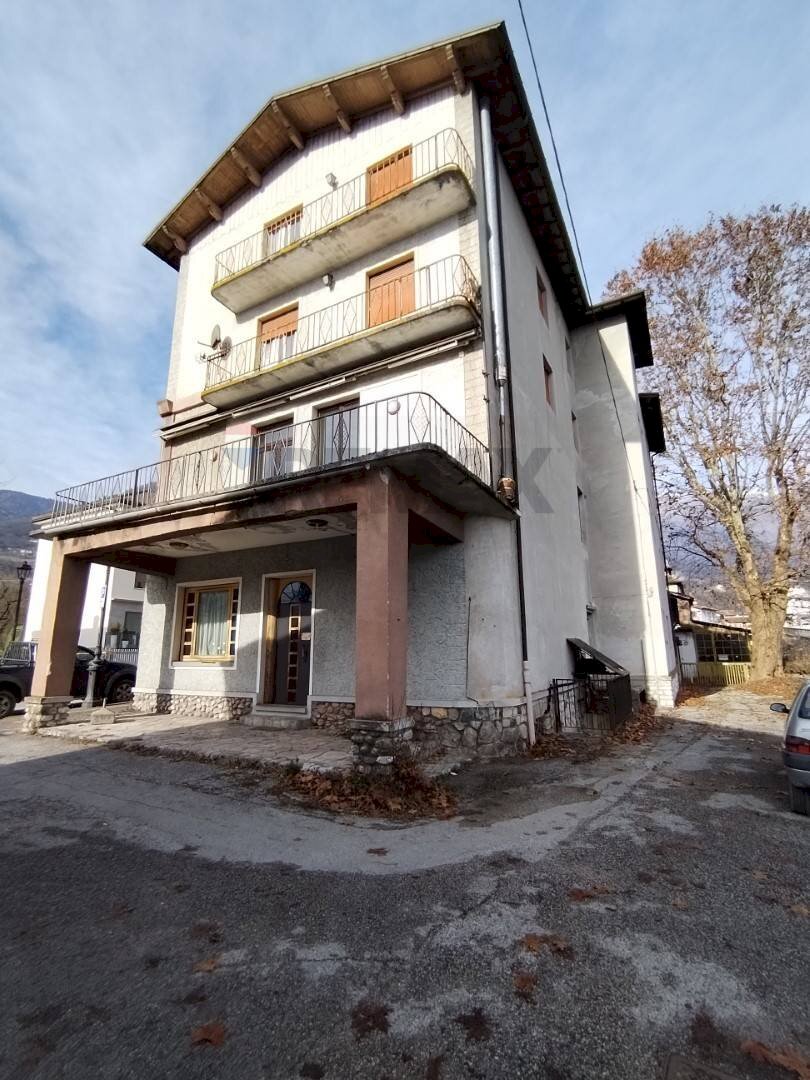 Edificio all\'aperto - Hotel Viale Vittorio Veneto
 
23, Pedavena - foto 2