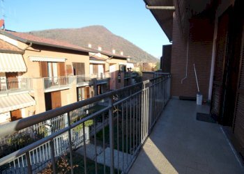 Balcone - Trilocale via santa margherita
 
25, Brivio - foto 3