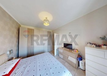 Camera / camera da letto - Trilocale viale campari
 
86, Pavia - foto 17