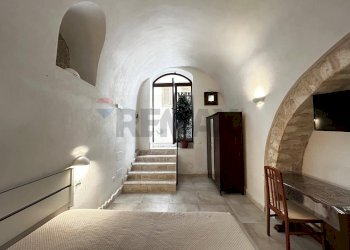 Scale - Monolocale Via Fontana
 
104, Vieste - foto 3