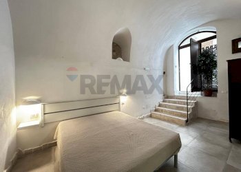 Camera / camera da letto - Monolocale Via Fontana
 
104, Vieste - foto 5