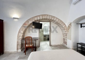 Camera / camera da letto - Monolocale Via Fontana
 
104, Vieste - foto 7