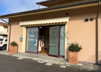 Casa all\'aperto - Locale Commerciale Coreglia Antelminelli - foto 2