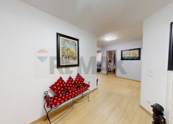 Hall / corridoio - Trilocale PIETRO MASCAGNI
 
13, Cormano - foto 3