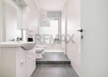 Bagno - Trilocale san Giovanni bosco
 
7, Casorate Sempione - foto 10