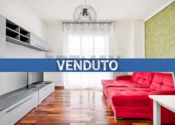 Soggiorno - Three-room apartment san Giovanni bosco
7, Casorate Sempione - photo 1