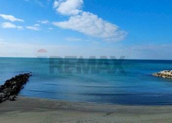 Vista dell\'acqua - Quadrilocale Via Claris, Castel Volturno - foto 5