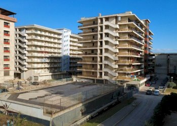 Edificio all\'aperto - Quadrilocale Via Claris, Castel Volturno - foto 6