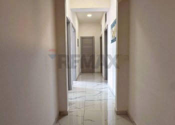 Hall / corridoio - Quadrilocale Via Claris, Castel Volturno - foto 36