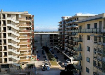 Edificio all\'aperto - Quadrilocale Via Claris, Castel Volturno - foto 50