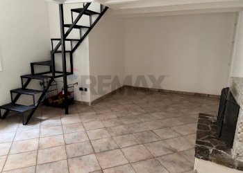 Scale - Bilocale Via del Parco Margherita
 
36, Napoli - foto 1