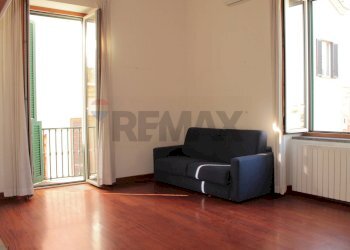 Soggiorno - Appartamento Via Giuseppe Mazzini
 
30, Pozzuoli - foto 8