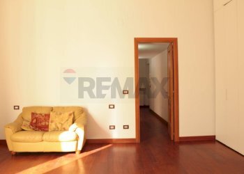 Soggiorno - Appartamento Via Giuseppe Mazzini
 
30, Pozzuoli - foto 34