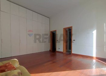 Soggiorno - Appartamento Via Giuseppe Mazzini
 
30, Pozzuoli - foto 33