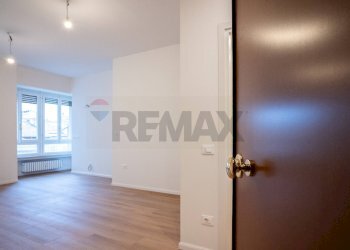 Stanza vuota - Trilocale Via Giuseppe Verdi
 
9, Parma - foto 1