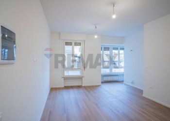 Stanza vuota - Trilocale Via Giuseppe Verdi
 
9, Parma - foto 2