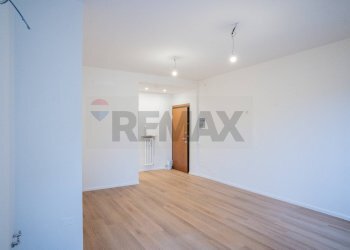 Stanza vuota - Trilocale Via Giuseppe Verdi
 
9, Parma - foto 9