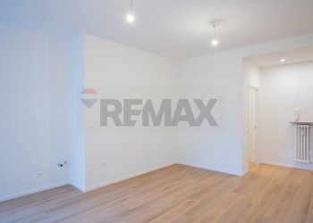 Stanza vuota - Trilocale Via Giuseppe Verdi
 
9, Parma - foto 11