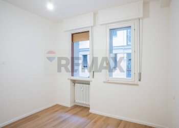 Stanza vuota - Trilocale Via Giuseppe Verdi
 
9, Parma - foto 16