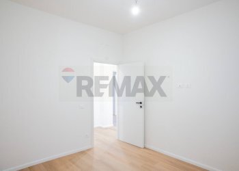 Stanza vuota - Trilocale Via Giuseppe Verdi
 
9, Parma - foto 17