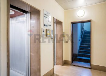 Ricezione / Lobby - Trilocale Via Giuseppe Verdi
 
9, Parma - foto 38