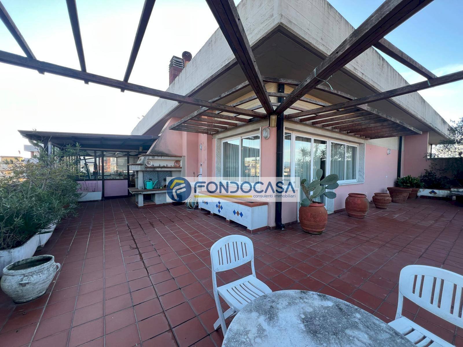 terrazza - Attic via felice cavallotti, Carrara - photo 2