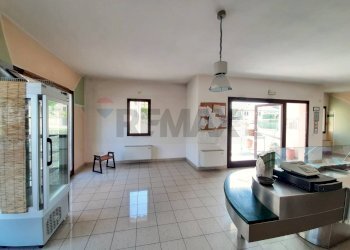 Soggiorno - Commercial Premises Corte della Seta
 
18, Sernaglia della Battaglia - photo 13