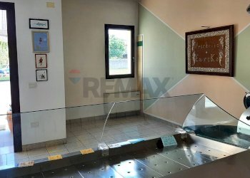 Scale - Commercial Premises Corte della Seta
 
18, Sernaglia della Battaglia - photo 17