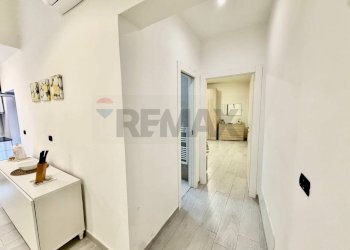 Hall / corridoio - Casa semi indipendente Via del Geranio
 
16, Brindisi - foto 7