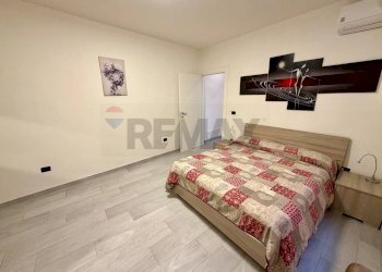 Camera / camera da letto - Casa semi indipendente Via del Geranio
 
16, Brindisi - foto 10