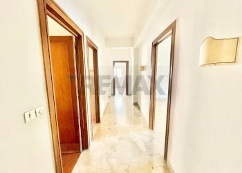 Hall / corridoio - Apartment Via Sardegna
 
23, Palermo - photo 9