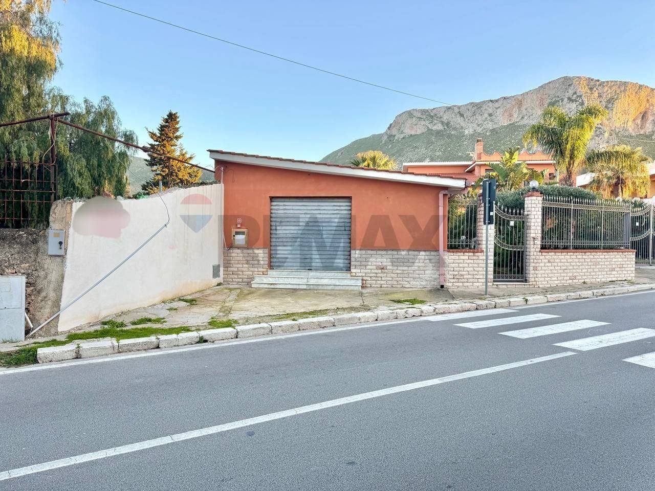 Casa all\'aperto - Locale Commerciale Via Partinico
 
snc, Terrasini - foto 2