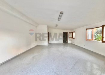 Stanza vuota - Locale Commerciale Via Partinico
 
snc, Terrasini - foto 5