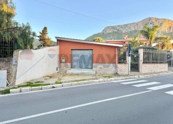 Casa all\'aperto - Locale Commerciale Via Partinico
 
snc, Terrasini - foto 2