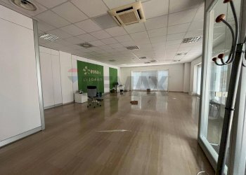 Ricezione / Lobby - Office Via Arturo Toscanini
 
19, Bari - photo 5