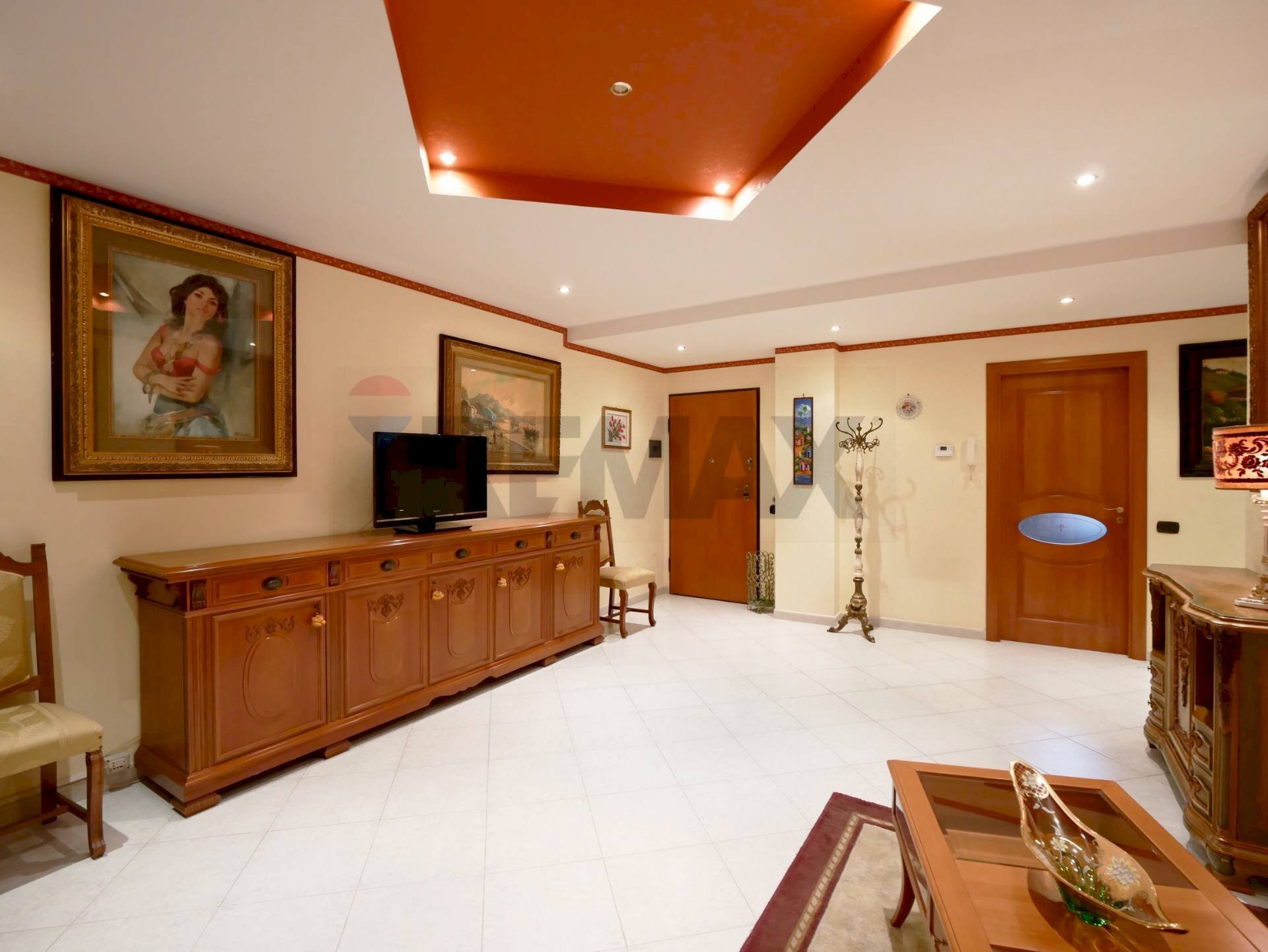 Soggiorno - Four-room apartment Viale Unità d'Italia
2/A, Cassano delle Murge - photo 3