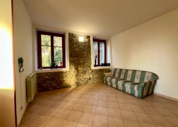 Foto 1 - Trilocale Contrada California
 
17, Cocquio-Trevisago - foto 1