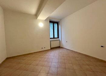 Foto 4 - Trilocale Contrada California
 
17, Cocquio-Trevisago - foto 4