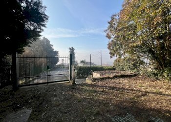 Foto 9 - Trilocale Contrada California
 
17, Cocquio-Trevisago - foto 9