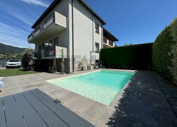 Piscina - Semi-detached house Carducci
 
18, Ranica - photo 1
