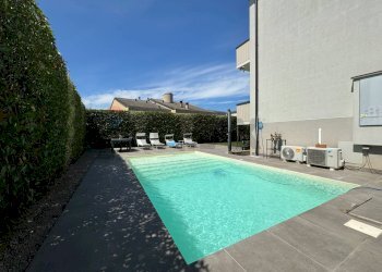 Piscina - Semi-detached house Carducci
 
18, Ranica - photo 25