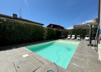 Piscina - Semi-detached house Carducci
 
18, Ranica - photo 26