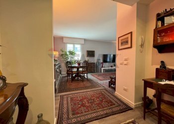 Sala da pranzo - Semi-detached house Carducci
 
18, Ranica - photo 40