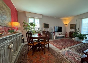 Sala da pranzo - Semi-detached house Carducci
 
18, Ranica - photo 49
